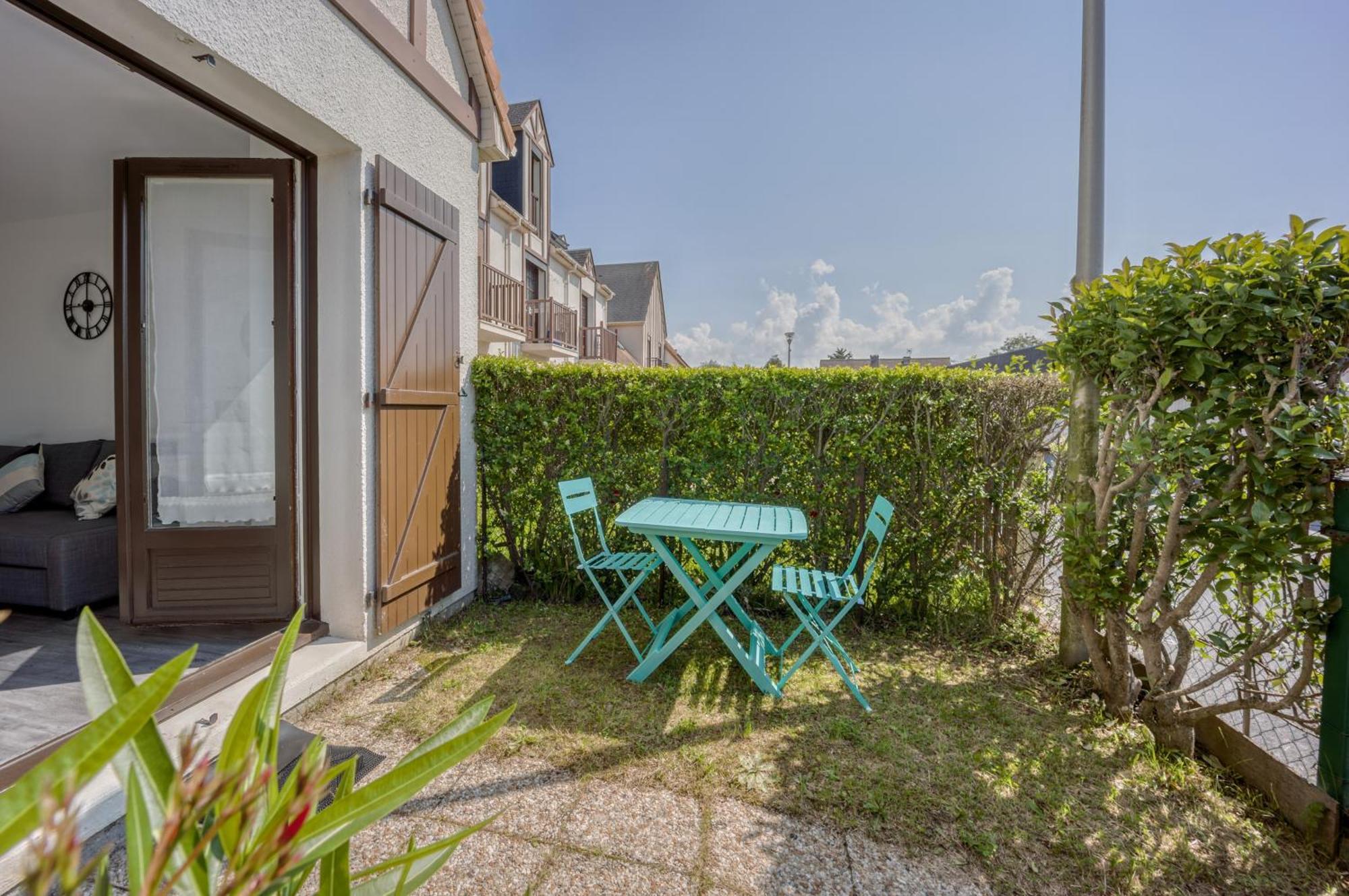 Le Petit Normand - Studio Avec Jardin A 500 M De La Plage Courseulles-sur-Mer Exterior foto